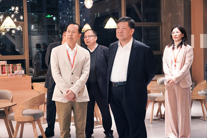 吉林大學黨委書記姜治瑩一行到聯(lián)橋集團調(diào)研