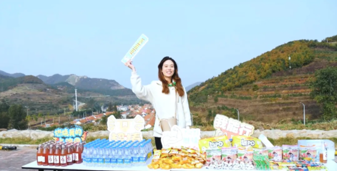 攜手前行共賞金秋 腳踏實(shí)地齊心逐夢(mèng)(圖7) 攜手前行共賞金秋 腳踏實(shí)地齊心逐夢(mèng)(圖7)