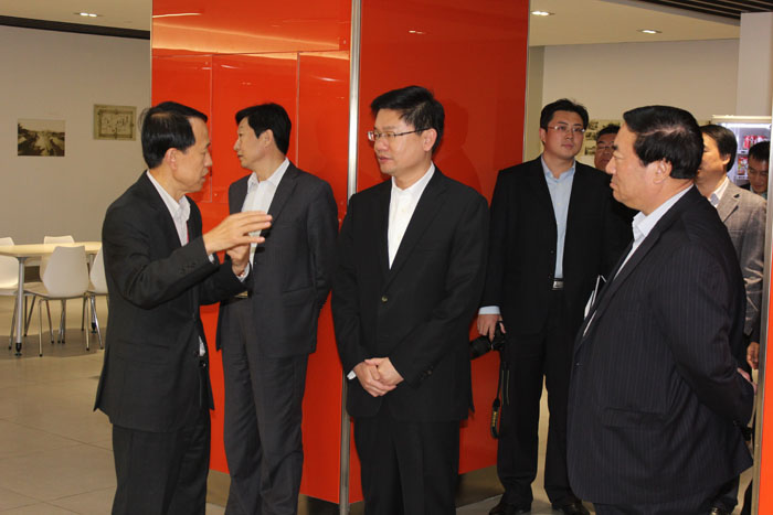 威海市委常委、統(tǒng)戰(zhàn)部長(zhǎng)李在武視察聯(lián)橋集團(tuán)