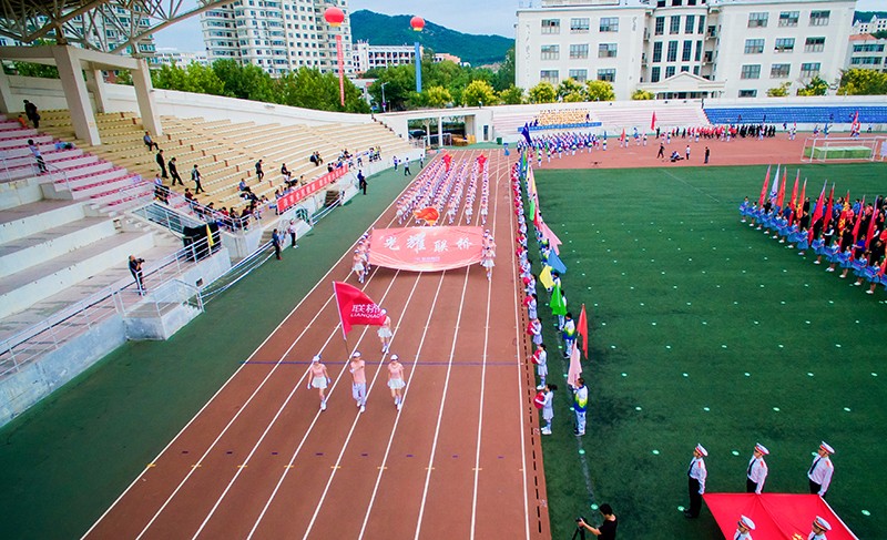 聯(lián)橋集團(tuán)在高區(qū)運(yùn)動(dòng)會(huì)精彩綻放 勇奪團(tuán)體亞軍(圖3) 聯(lián)橋集團(tuán)在高區(qū)運(yùn)動(dòng)會(huì)精彩綻放 勇奪團(tuán)體亞軍(圖3)