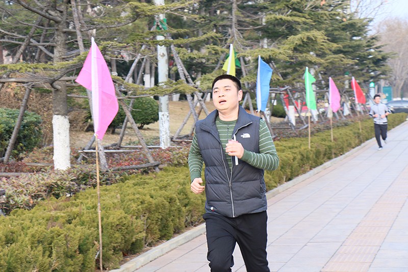 聯(lián)橋集團2019春季越野賽燃情開賽(圖33) 聯(lián)橋集團2019春季越野賽燃情開賽(圖33)