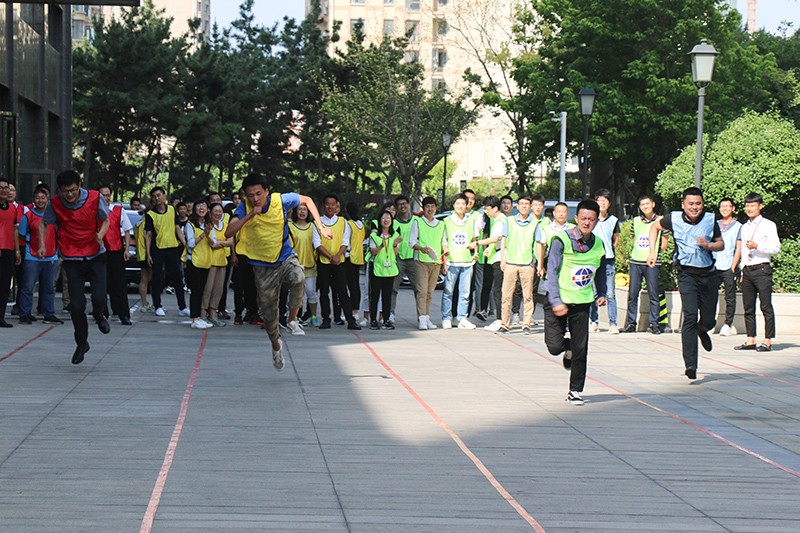 聯(lián)橋集團黨委舉辦【光耀先鋒 “新新”向榮】主題黨建活動(圖4) 聯(lián)橋集團黨委舉辦【光耀先鋒 “新新”向榮】主題黨建活動(圖4)