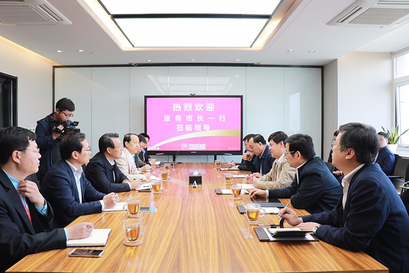 威海市副市長(zhǎng)張偉一行來(lái)聯(lián)橋集團(tuán)調(diào)研(圖4) 威海市副市長(zhǎng)張偉一行來(lái)聯(lián)橋集團(tuán)調(diào)研(圖4)