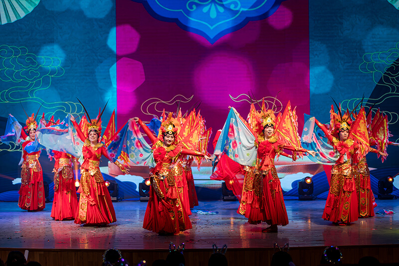 歡欣鼓舞迎新春，滿懷豪情攀高峰 | 聯(lián)橋集團(tuán)2020迎新春聯(lián)歡晚會激情開演(圖21)