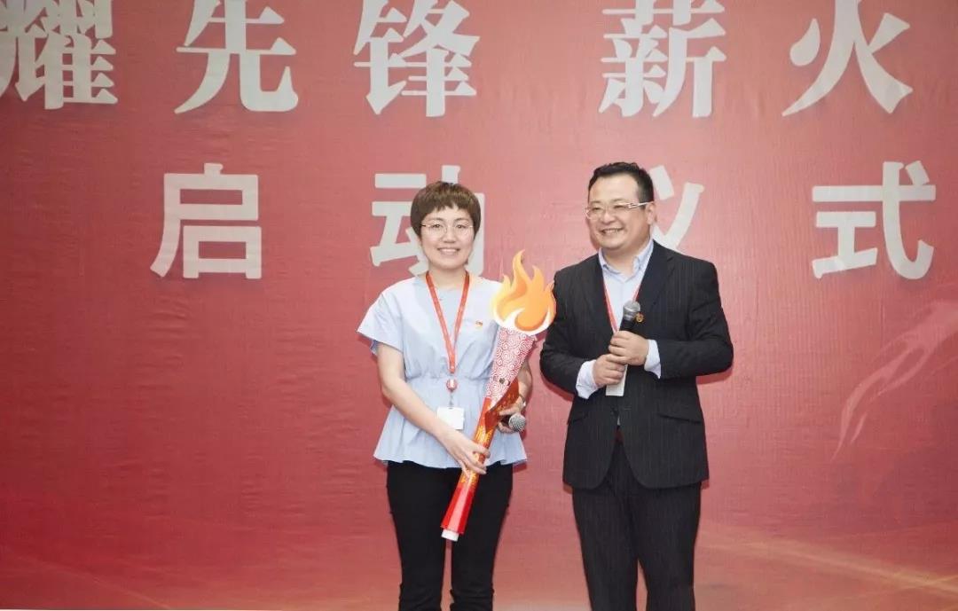 光耀先鋒  薪火接力 傳遞先鋒精神，開拓全新事業(yè)   張建軍—葉根源(圖1)