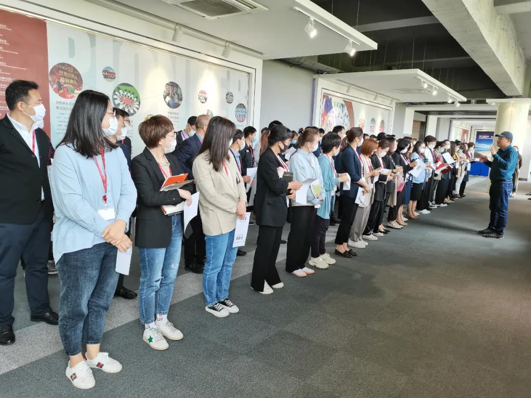 聯(lián)橋集團(tuán)“銀河計(jì)劃”人才培養(yǎng)項(xiàng)目正式啟動(dòng)(圖2) 聯(lián)橋集團(tuán)“銀河計(jì)劃”人才培養(yǎng)項(xiàng)目正式啟動(dòng)(圖2)