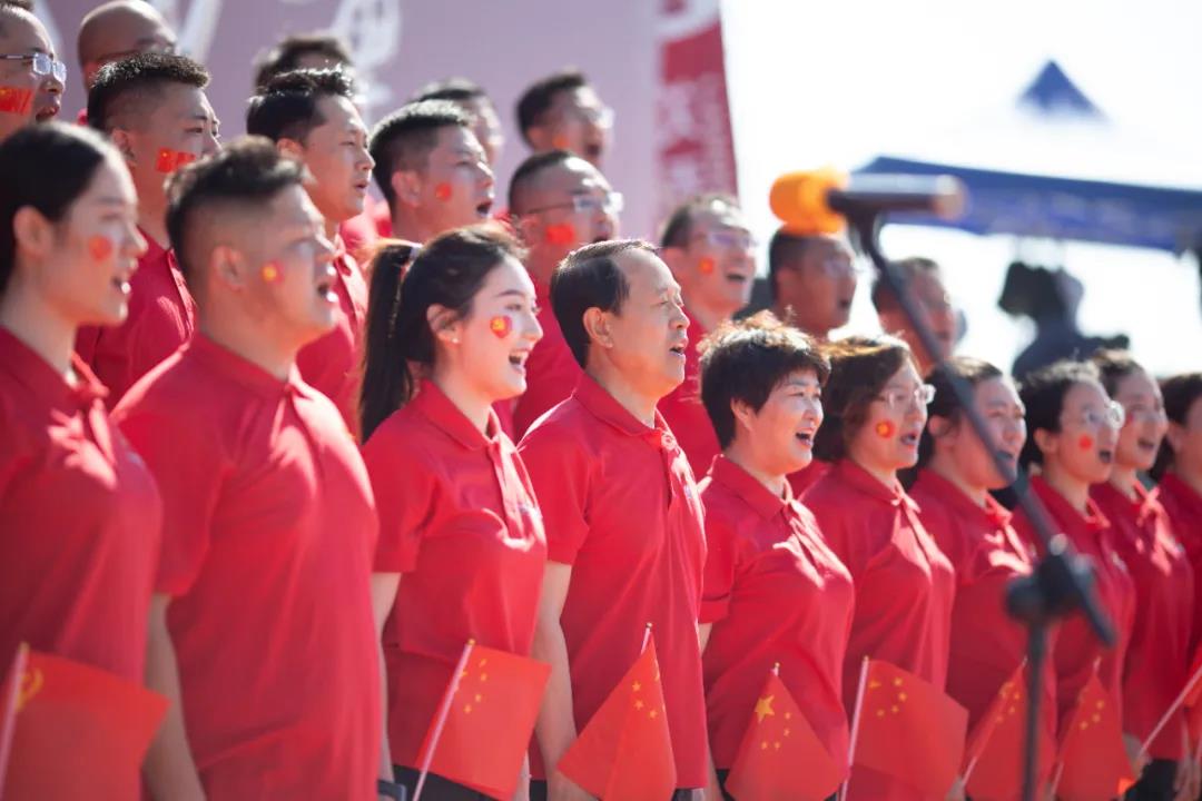 聯(lián)橋集團黨委舉辦“光耀先鋒·致敬力量”慶祝建黨100周年活動(圖2) 聯(lián)橋集團黨委舉辦“光耀先鋒·致敬力量”慶祝建黨100周年活動(圖2)